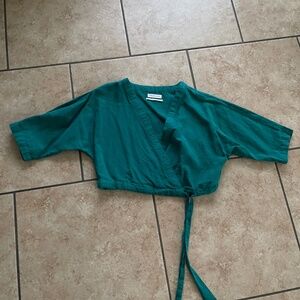 Green crop top